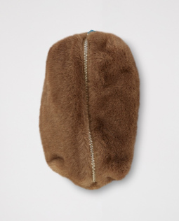 Flauschige Kosmetiktasche in Braun