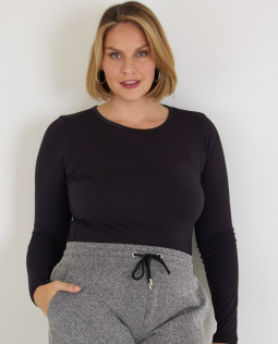 Basic-Shirt in Schwarz aus Modal