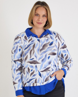 Kuschelshirt in Blau mit Print und Strass