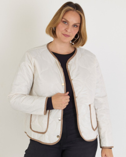 Kurze Steppjacke in Creme
