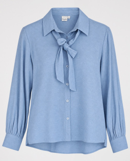 Schluppenbluse in Hellblau