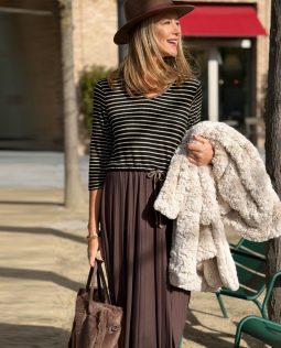 Outfit - Nicole Maxikleid 2-in1 & Teddyfell Mantel & Flauschige Handtasche 