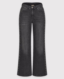 Power-Stretch Denim in Schwarz mit Herzstickerei
