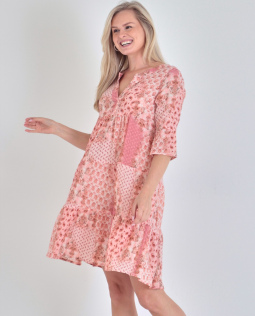 Stufenkleid mit Paisleydruck in Coralle