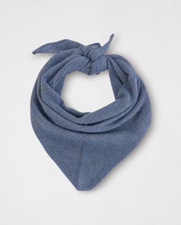 Gestricktes Dreieckstuch in Blau