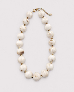 Marmorierte Perlenkette in Creme