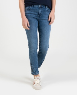 Jeans mit Knöpfen am Saum