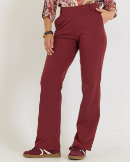 Stretch Hose mit weitem Bein in Beere