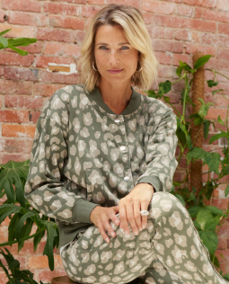 Sweat Blouson in Grün mit Leoprint