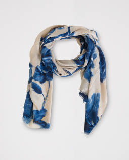 Schal mit Blumen in Blau