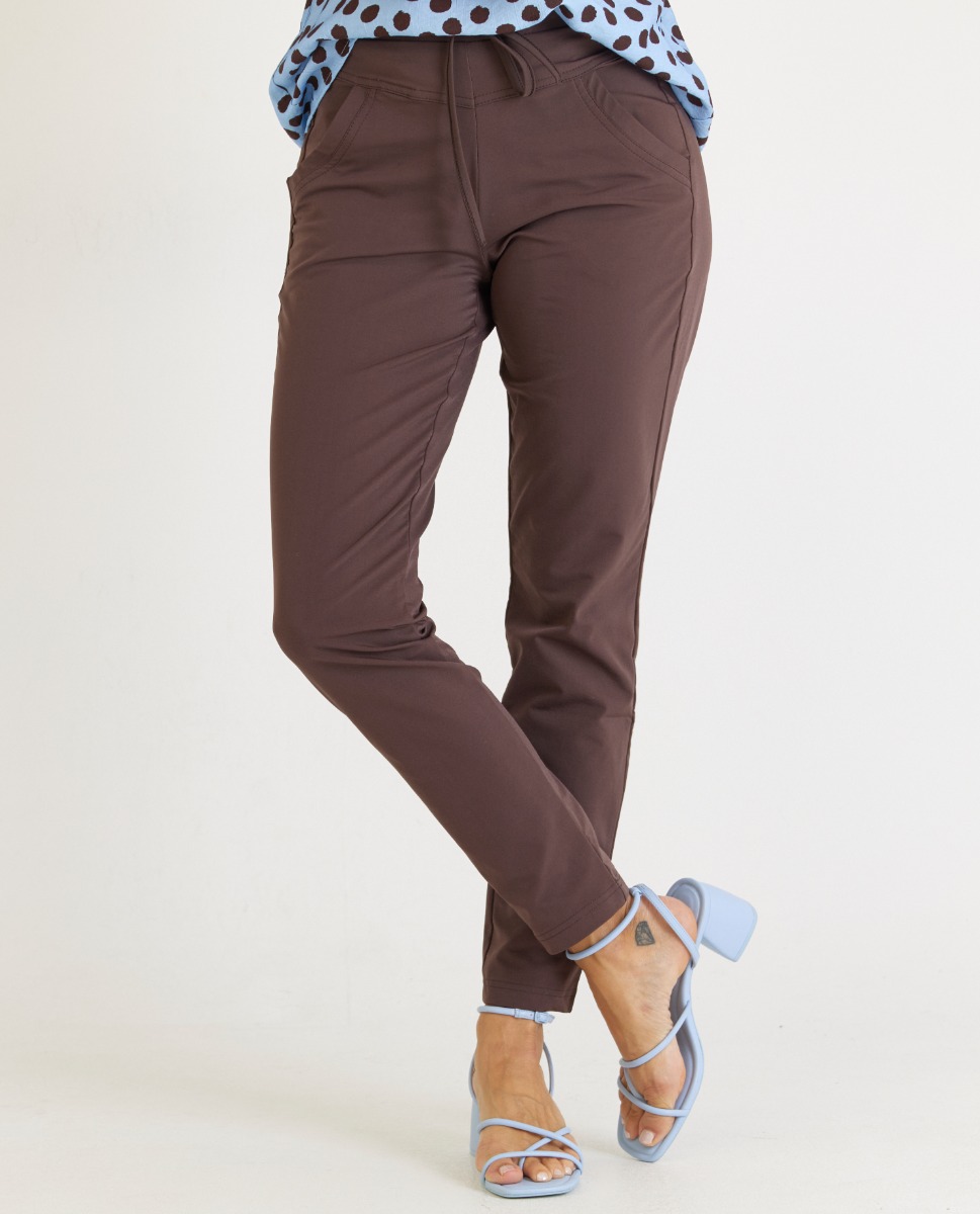 Schlichte Joggpants in Braun